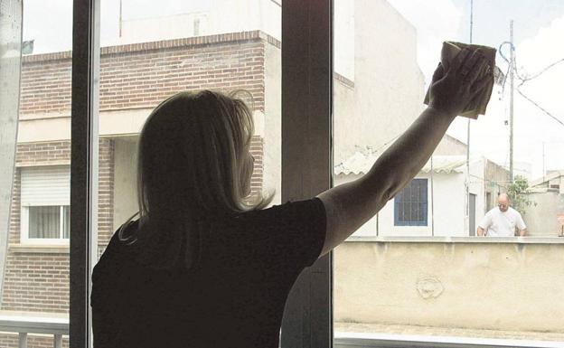 Cuánto subirá la cotización de las personas empleadas del hogar este mes