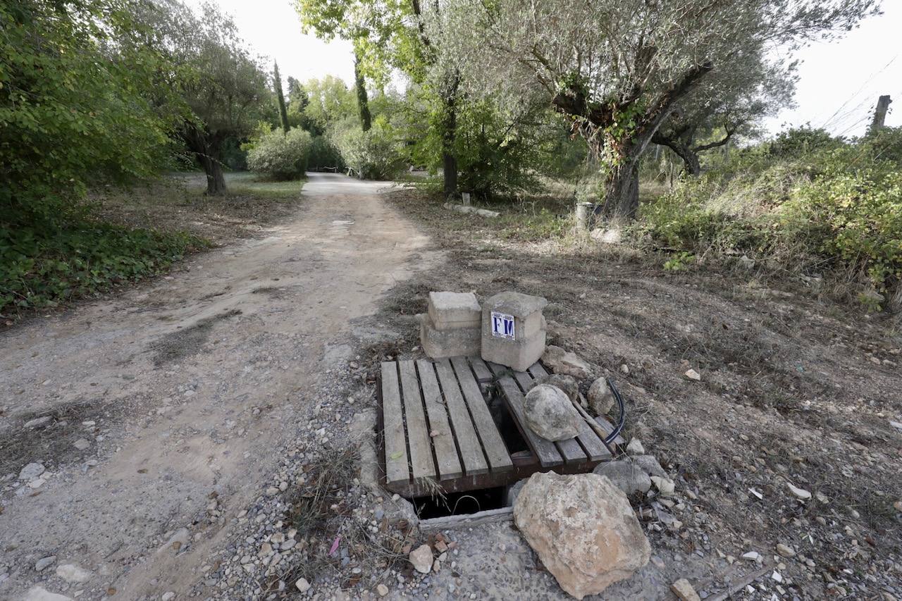 Así está la casa de Francis Montesinos que han asaltado dos encapuchados