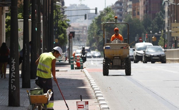 La Comunitat Valenciana reduce el paro en 1.250 personas pero pierde 3.000 afiliados y repuntan los ERTE