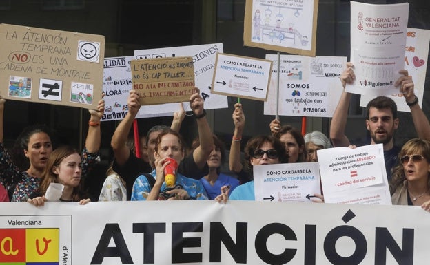 «El curso pasado mi hijo recibía tres sesiones de terapia y este dos. El servicio está masificando»