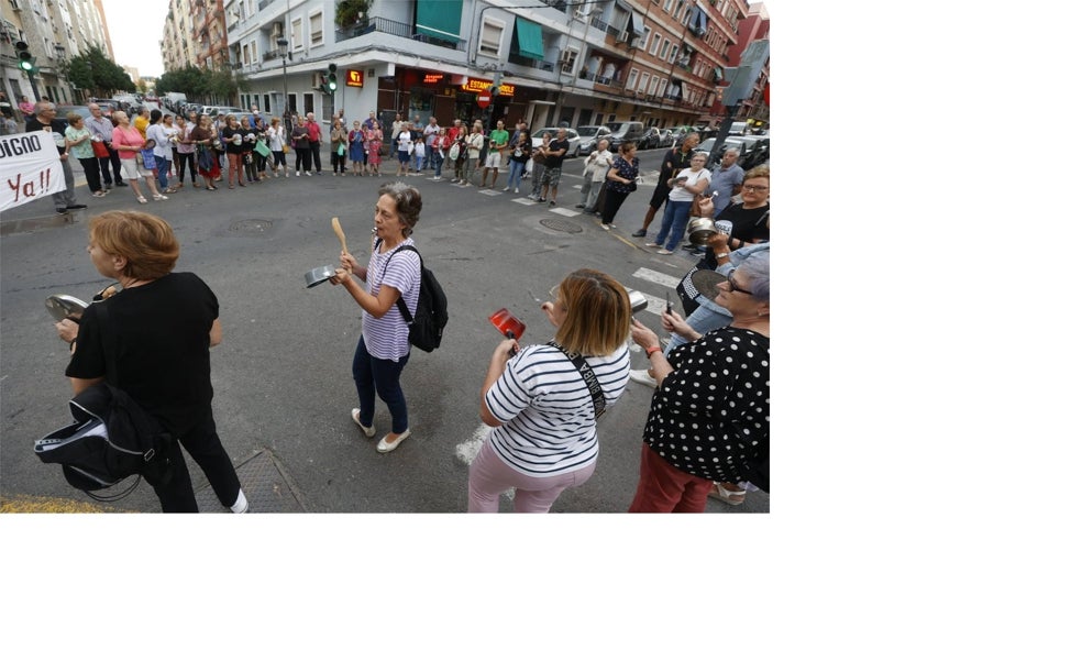 Las cacerolas de Orriols vuelven a la calle