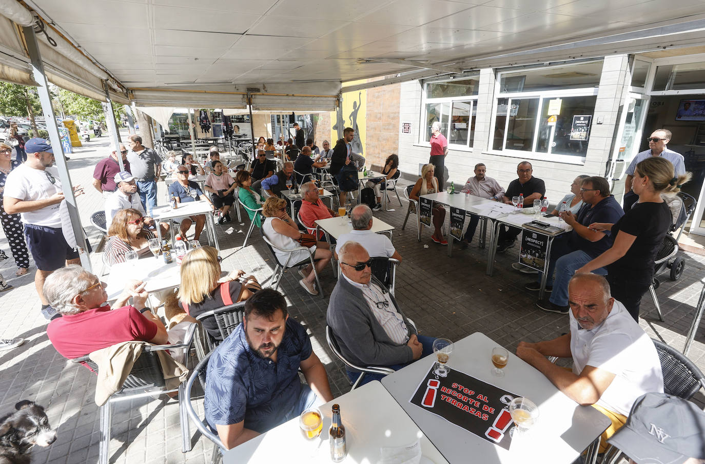 El Ayuntamiento recorta desde este jueves las terrazas y los hosteleros anuncian protestas