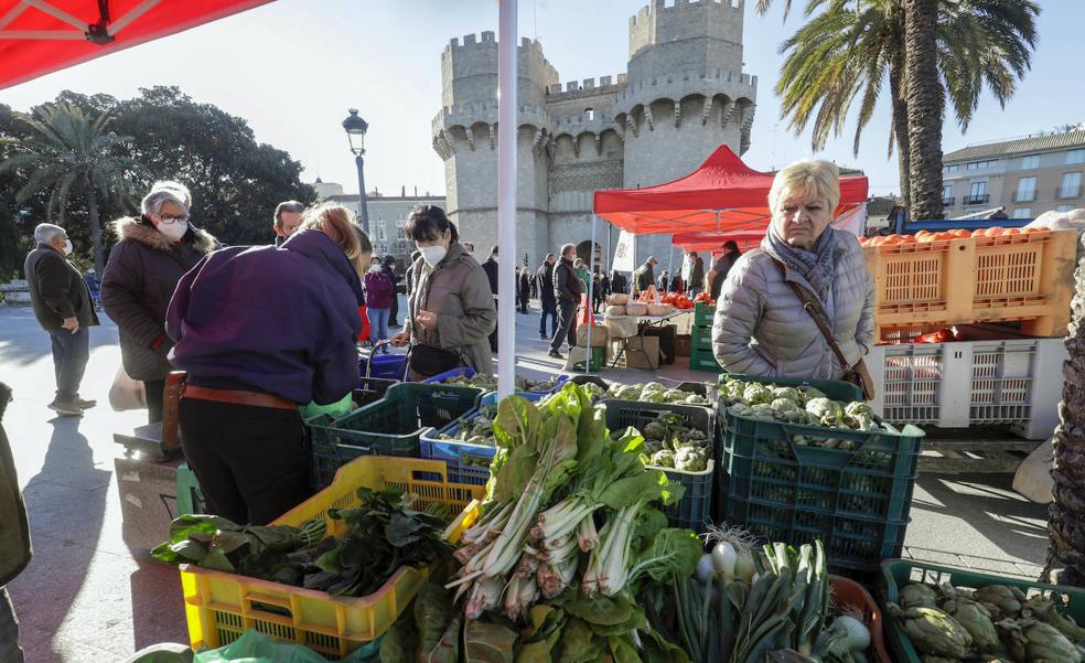 Los mercadillos de agricultores en Valencia fracasan por falta de solicitudes