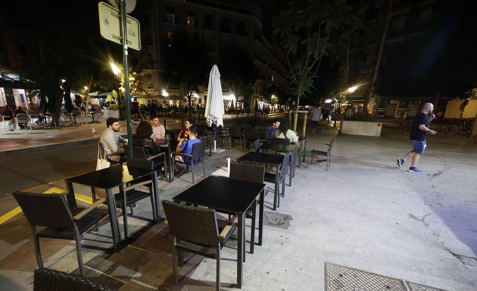 La Policía impone 386 multas a terrazas en Valencia en diez días