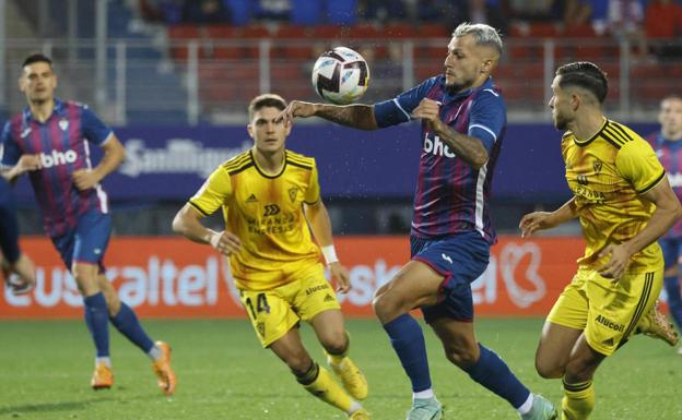 El Eibar no puede con un peleón Mirandés