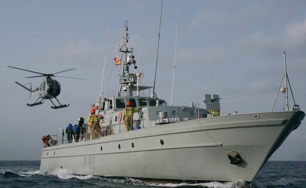 El patrullero Formentor recala en aguas de Benidorm para el Día de la Hispanidad