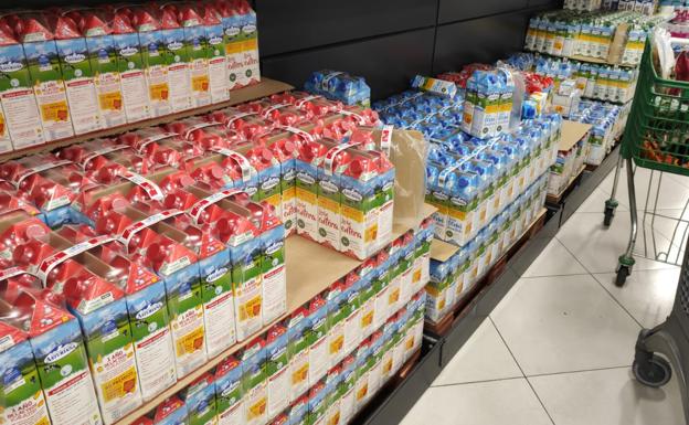 La leche Hacendado escasea en algunas tiendas de Mercadona