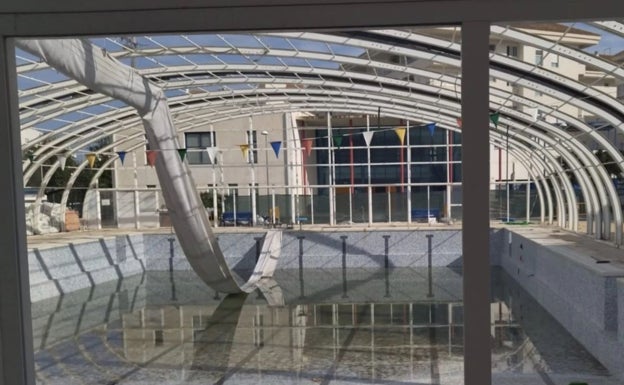 Altea desbloquea la reforma de la piscina municipal, paralizada desde mayo