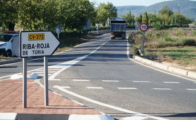 La Pobla de Vallbona exige a la Diputación la reforma de una peligrosa carretera