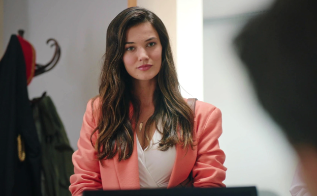 Así es Pinar Deniz, la actriz que interpreta a Ceylin Erguvan en 'Secretos de familia'