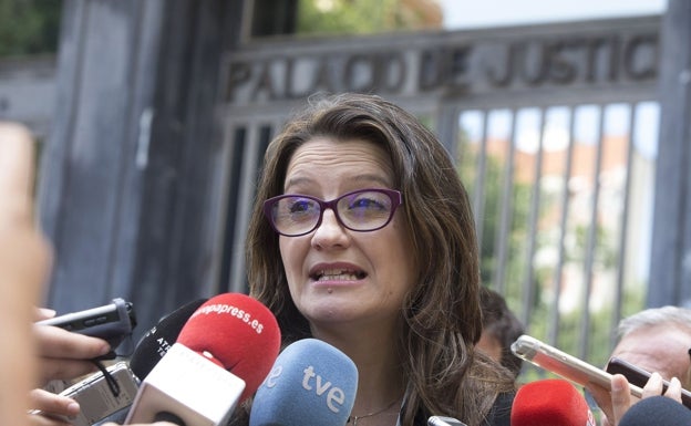 Una imputada en el caso Oltra al juez: «Sólo pretenden titulares en prensa en el que se diga: Mónica habló con X»