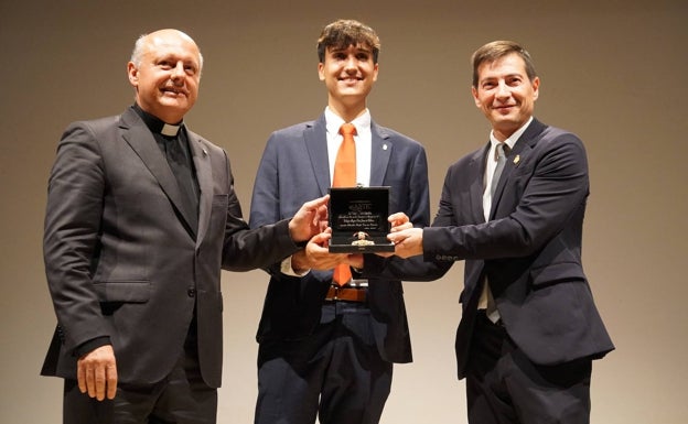 Burjassot entrega la Medalla de Oro de la ciudad al Colegio Mayor San Juan de Ribera