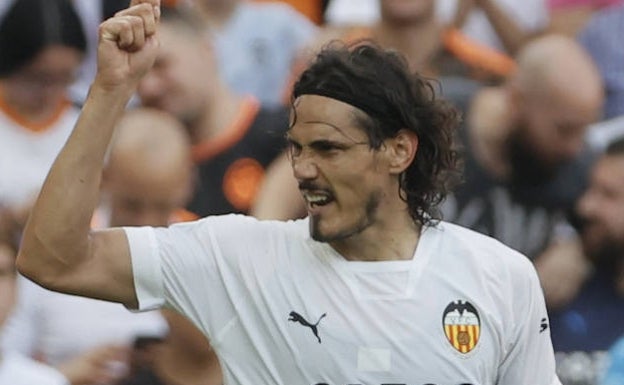 Cavani se convierte en el máximo goleador del Valencia