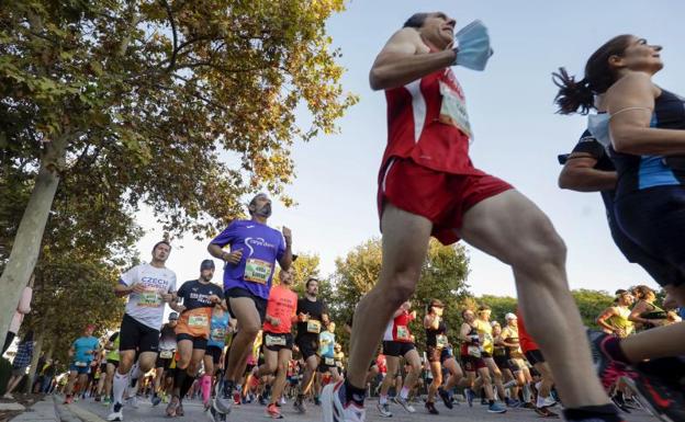 La hora crítica para el tráfico en Valencia: el momento en el que 20 kilómetros de calles estarán cortadas por el Medio Maratón