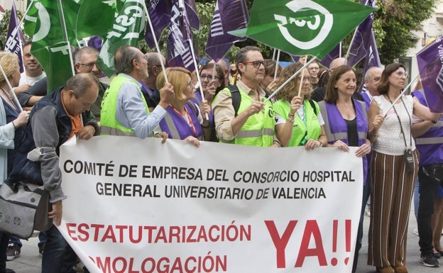 La falta de 300 sanitarios y 100 camas en el Hospital General de Valencia causa tres días de demora