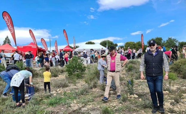 Más de un millar de árboles y arbustos para reforestar el Cabo de la Huerta