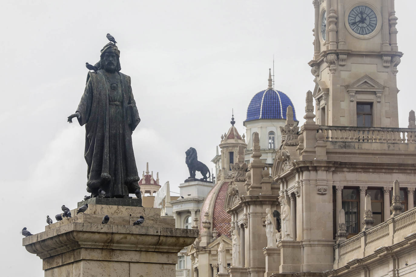 Vinatea recibe más apoyos para quedarse