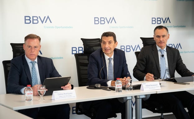 BBVA rebaja el crecimiento de la Comunitat en 2023 por el freno en el consumo y la subida de la inflación y los tipos de interés