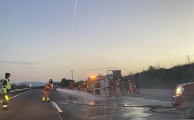 Colapso de hora punta en las carreteras valencianas: Caos en el by-pass y más de 60 kilómetros de colas