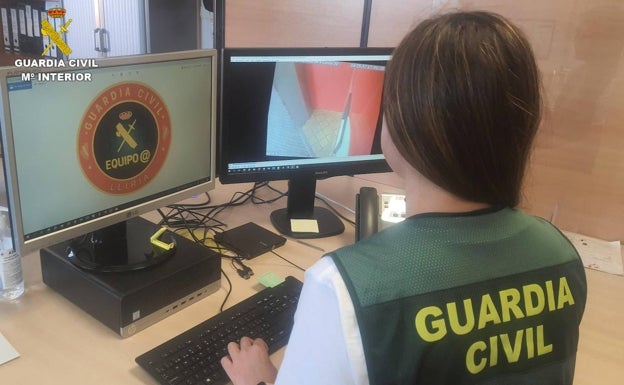 La Guardia Civil investiga a cuatro sospechosos de estafar con la venta de contenedores viviendas