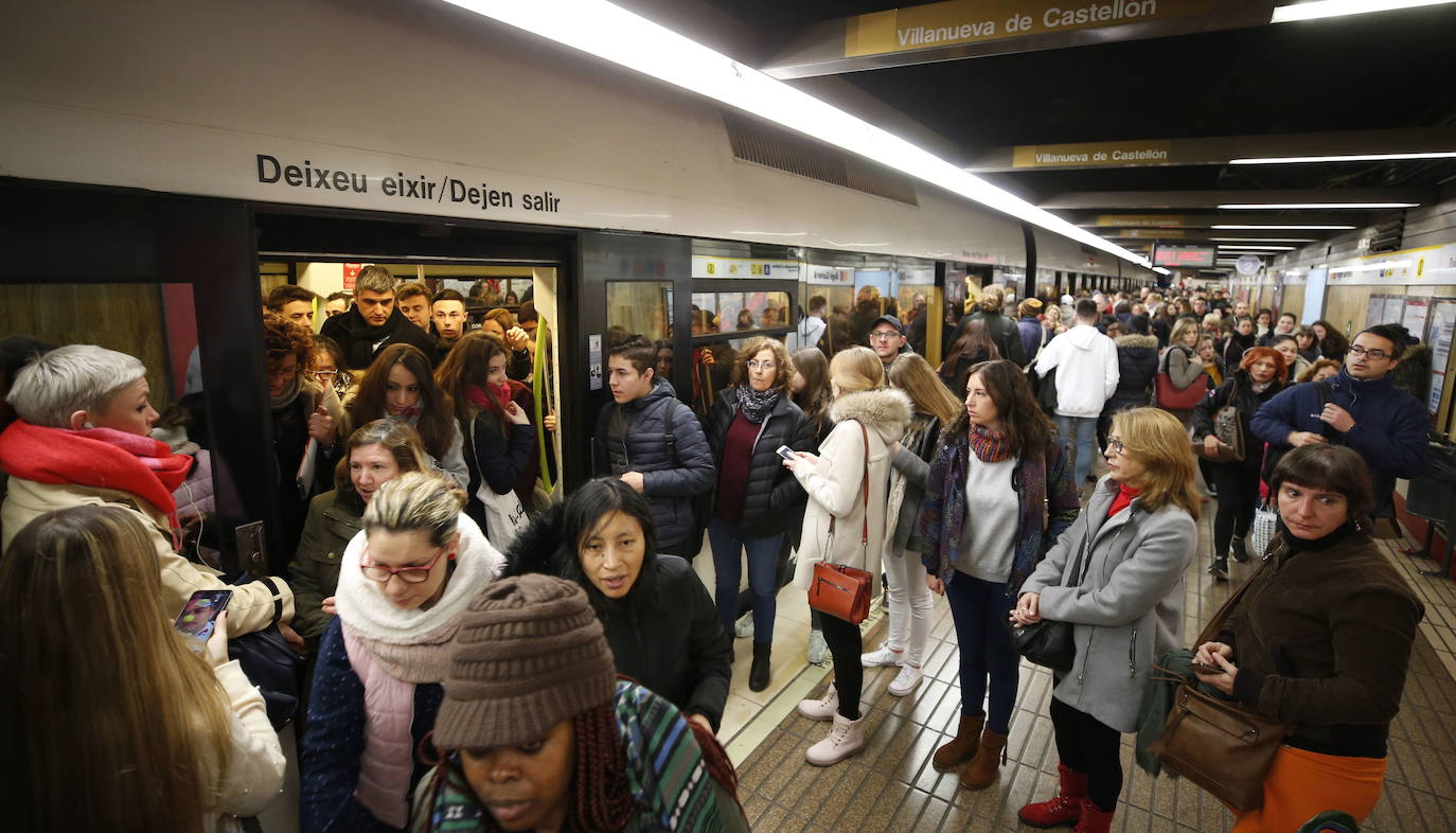 Metrovalencia ofrece servicio nocturno para la noche de 'Halloween'