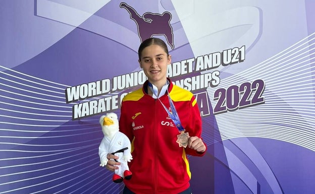 Sonia Pereira gana el bronce en el mundial de kumite en Turquía