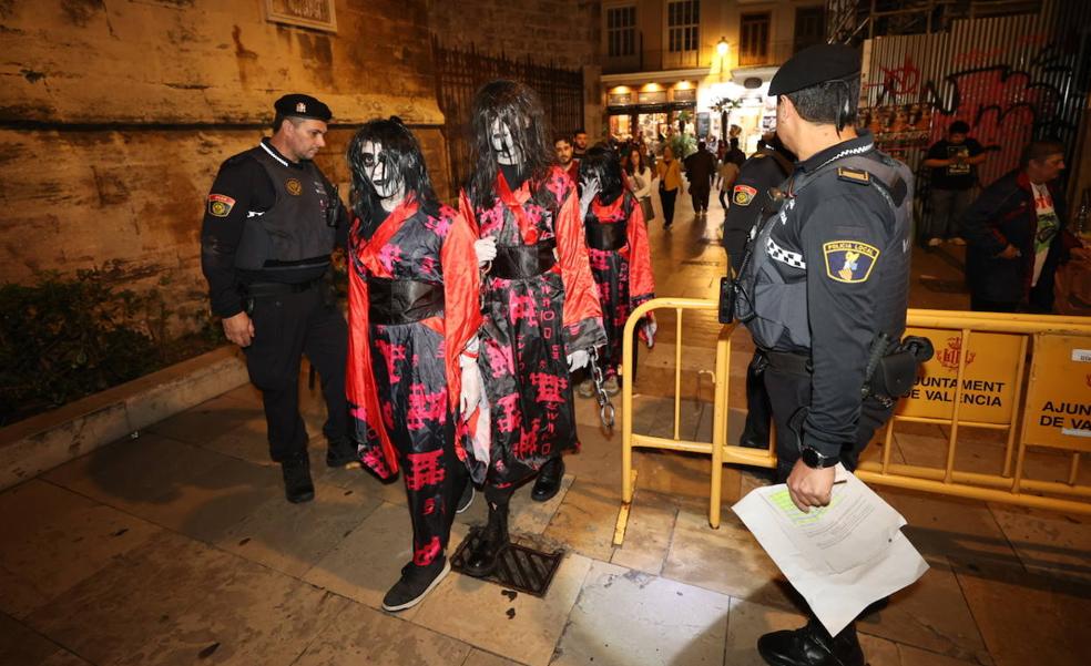 La Policía blinda el centro de Valencia y la zona universitaria contra el botellón de Halloween