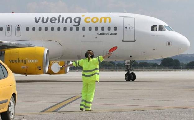 Huelga de Vueling en noviembre, diciembre y enero: días de paro y aeropuertos afectados