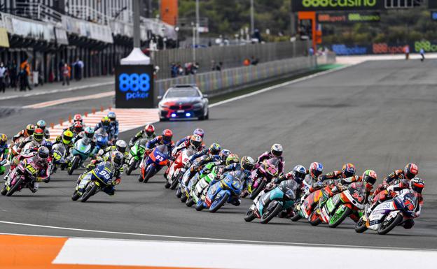 ¿Cuántos espectadores caben en el circuito de Cheste?