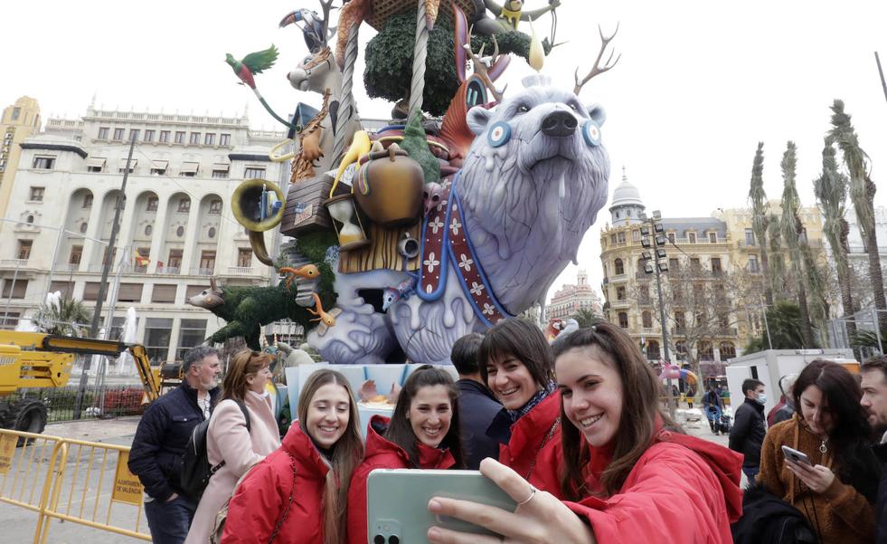 Ribó desoye a las Fallas y hará en abril su experimento de los cuatro días laborales