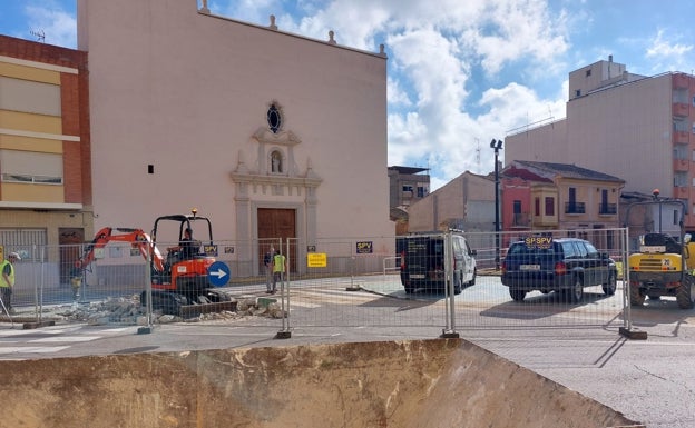 Una plaza Mayor sin aparcamiento y más accesible en Almussafes