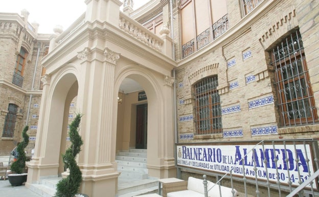 El Ayuntamiento enviará a la Policía Local al balneario si abre el miércoles