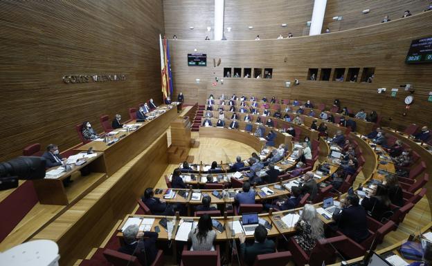 Los impuestos fracturan al tripartito en plena sesión de control a Puig