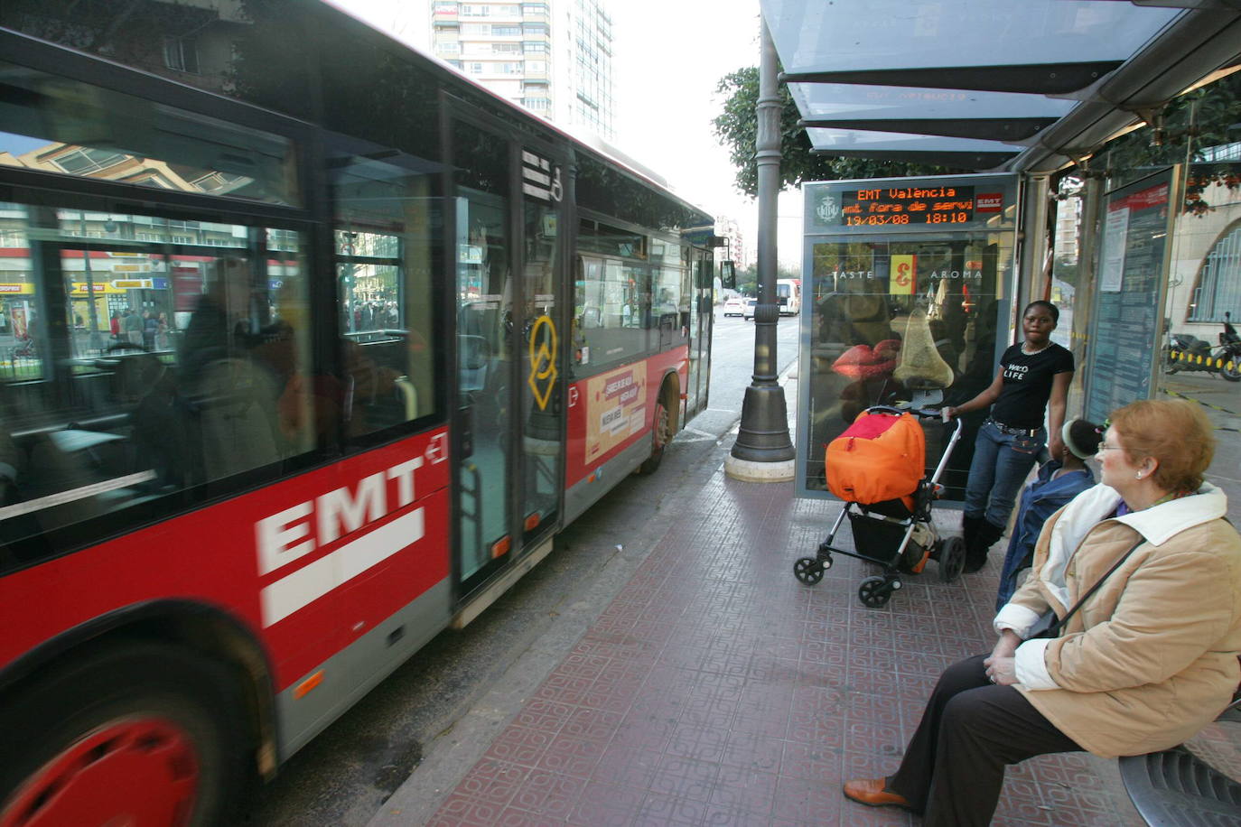 La crisis financiera de la EMT obliga al Ayuntamiento a inyectar otros 11 millones