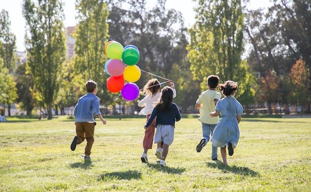 Una madre invita a 27 niños al cumpleaños de su hija de 3 años y ninguno se presenta