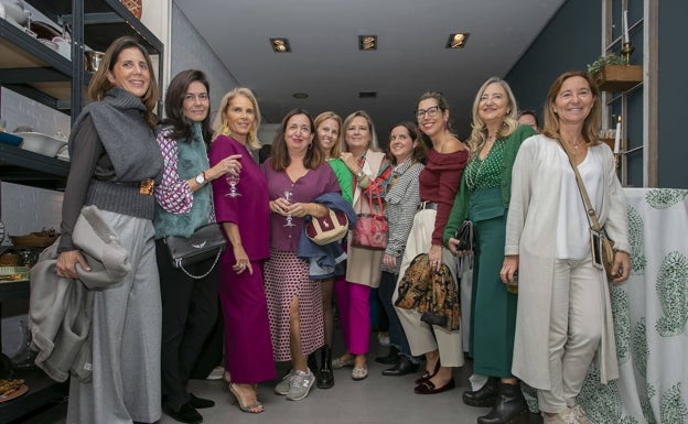 La inauguración de una tienda en Valencia reúne a la alta sociedad