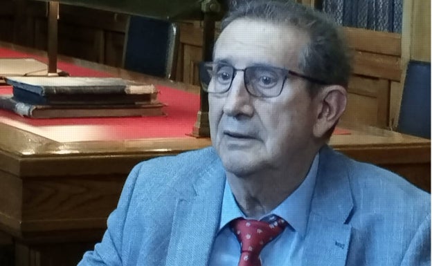 Joan Amorós: «Llevamos veinte años con el tren estancado porque se invierte de forma deslavazada»