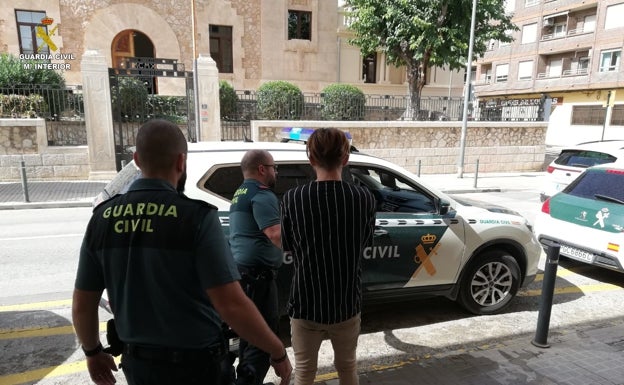 La Guardia Civil desarticula un grupo criminal tras cometer una veintena de delitos en Albaida