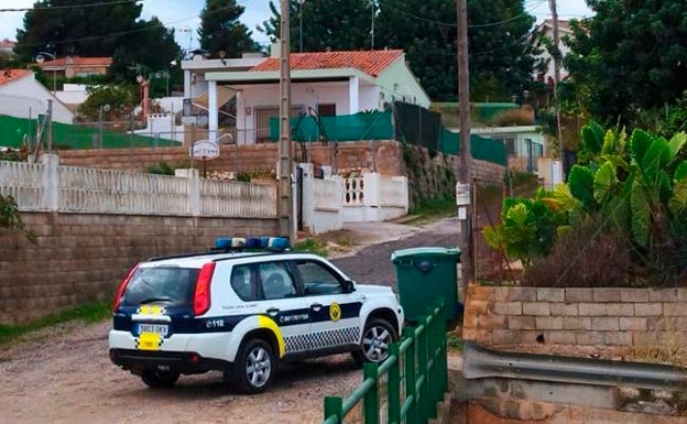 Tres policías de Alginet resultan heridos al detener a un ladrón reincidente