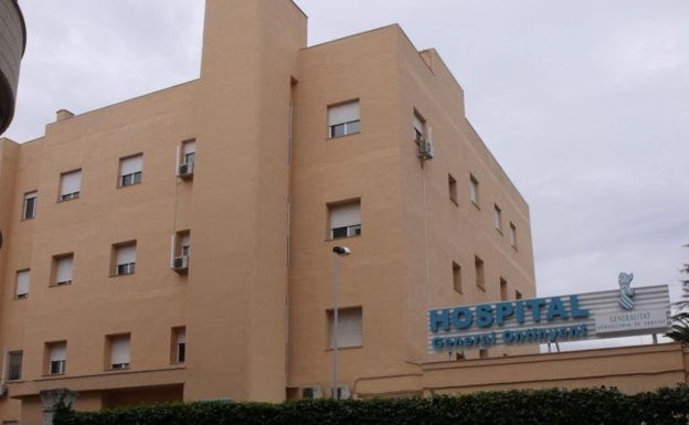 Cinco años de prisión para un celador del Hospital de Ontinyent que abusó de una paciente menor cuando estaba anestesiada