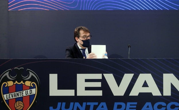 El Levante cerrará las cuentas anuales con pérdidas de 19 millones