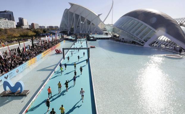 Vídeo: así es el recorrido del Maratón de Valencia visto desde el aire