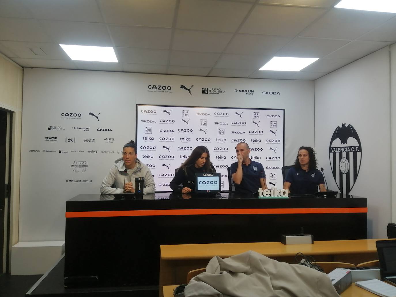 El derbi femenino calienta motores en Mestalla