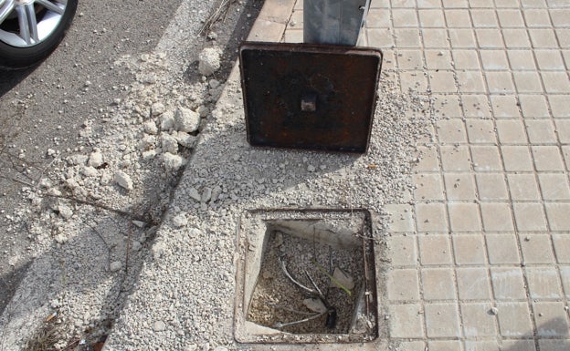 La Policía Local de l'Alcúdia detiene a dos personas por vender el cobre robado en el polígono industrial