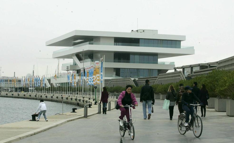 El Gobierno descarta la cesión de la lámina de agua de la Marina y los suelos portuarios