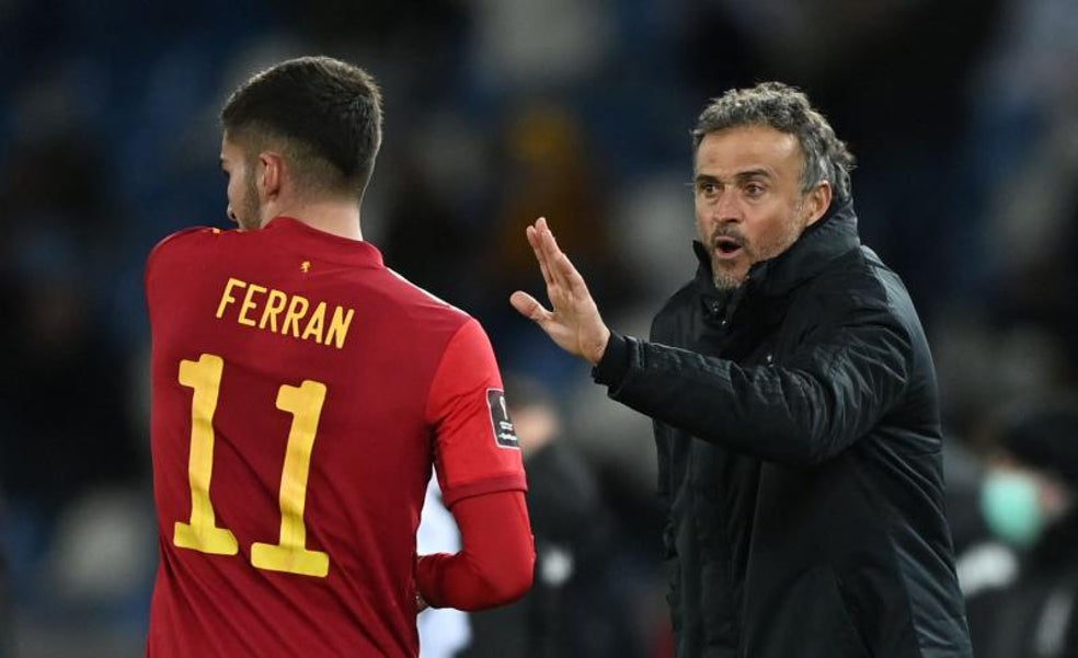 Luis Enrique: «Mi prolongación en el campo es Ferran Torres»