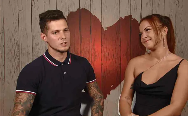 Dos actores porno hacen match en 'First Dates'