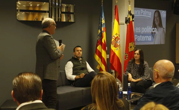 La candidata del PP a la alcaldía de Paterna, Sara Palma, organiza un coloquio con el presidente Vicente Mompó