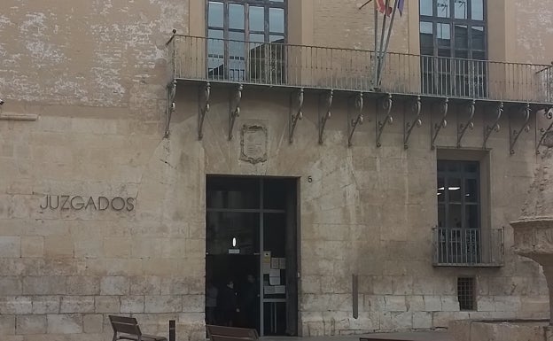 Xàtiva reclama al Ministerio dejar sin efecto el Real Decreto y que se cree en la ciudad un juzgado exclusivo de violencia de género