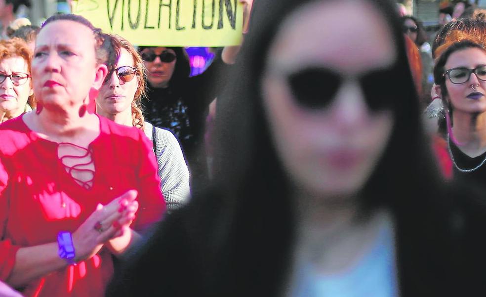 Los juzgados valencianos ya revisan cien condenas por delitos sexuales